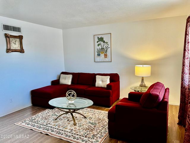 2922 W Ironwood Hill Drive, Tucson, AZ 85745