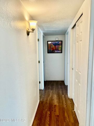 2922 W Ironwood Hill Drive, Tucson, AZ 85745