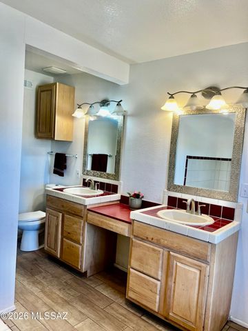 2922 W Ironwood Hill Drive, Tucson, AZ 85745