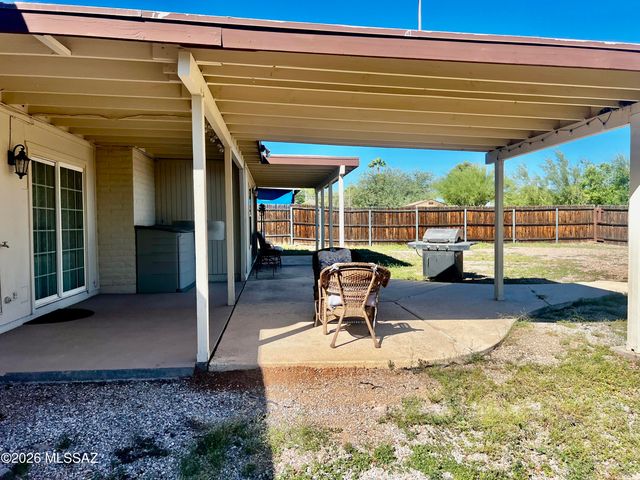 2922 W Ironwood Hill Drive, Tucson, AZ 85745