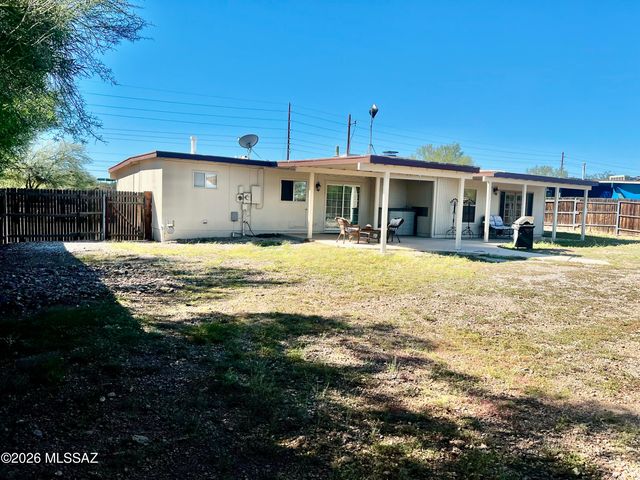 2922 W Ironwood Hill Drive, Tucson, AZ 85745