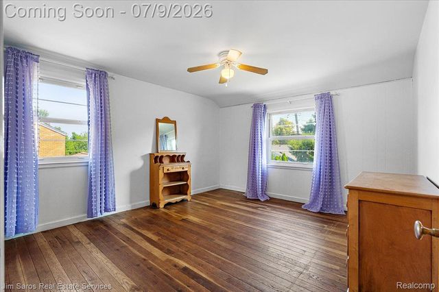 1010 Nottingham Road, Grosse Pointe Park, MI 48230