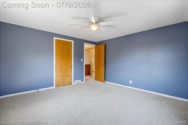 1010 Nottingham Road, Grosse Pointe Park, MI 48230