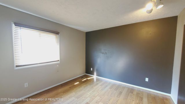 3116 Colchester Road, Lansing, MI 48906