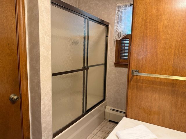66 Debbie Dr, Leominster, MA 01453