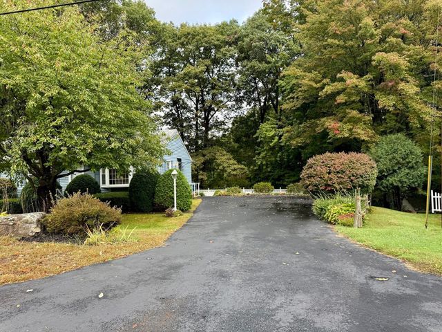 66 Debbie Dr, Leominster, MA 01453