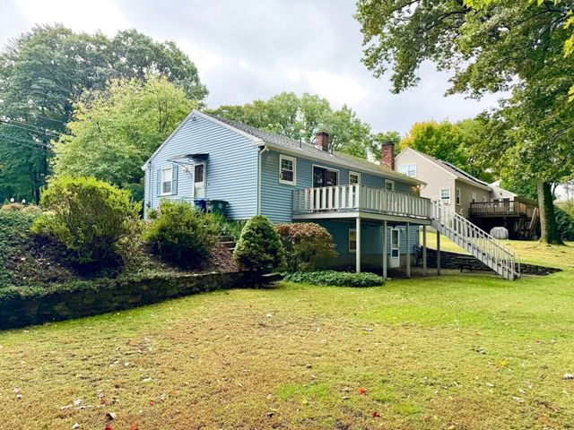66 Debbie Dr, Leominster, MA 01453