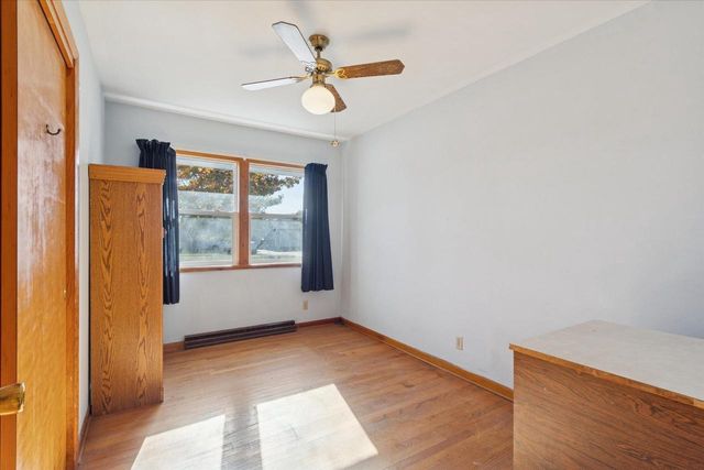 242 W Burbank Avenue, Janesville, WI 53546