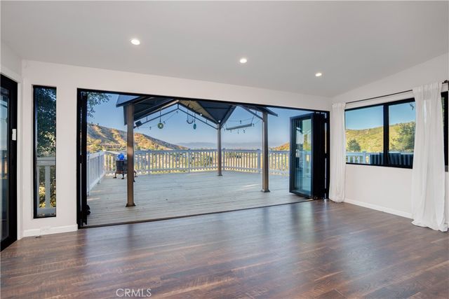 3582 Elm Drive, Calabasas, CA 91302