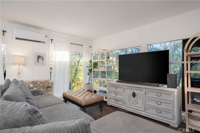 3582 Elm Drive, Calabasas, CA 91302