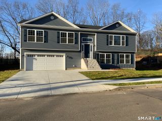 26 Rockdale Road, West Haven, CT 06516