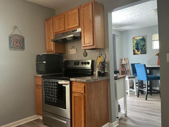 833 S Eureka Avenue, Columbus, OH 43204