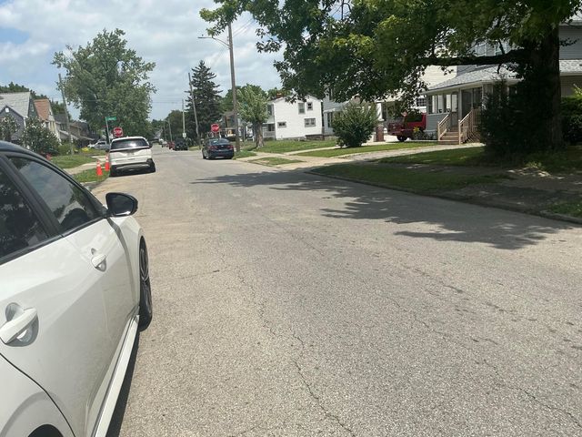 833 S Eureka Avenue, Columbus, OH 43204