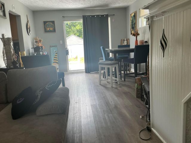 833 S Eureka Avenue, Columbus, OH 43204