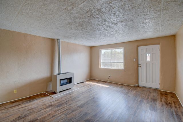 1804 Rosita Place SW, Albuquerque, NM 87105