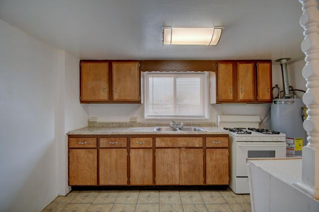 1804 Rosita Place SW, Albuquerque, NM 87105
