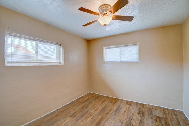 1804 Rosita Place SW, Albuquerque, NM 87105