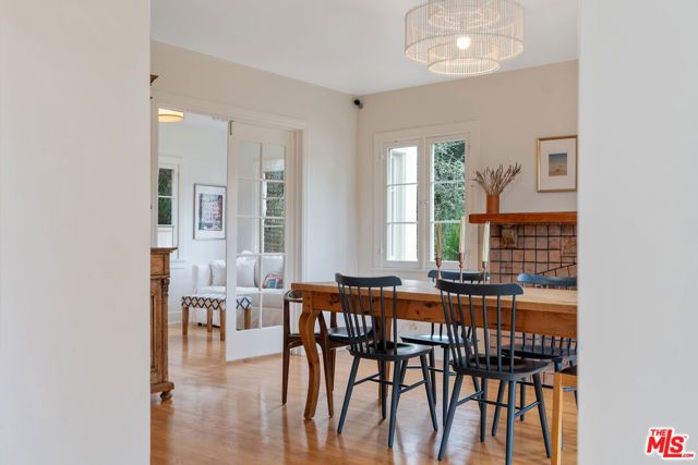 5944 Manola Way, Los Angeles, CA 90068