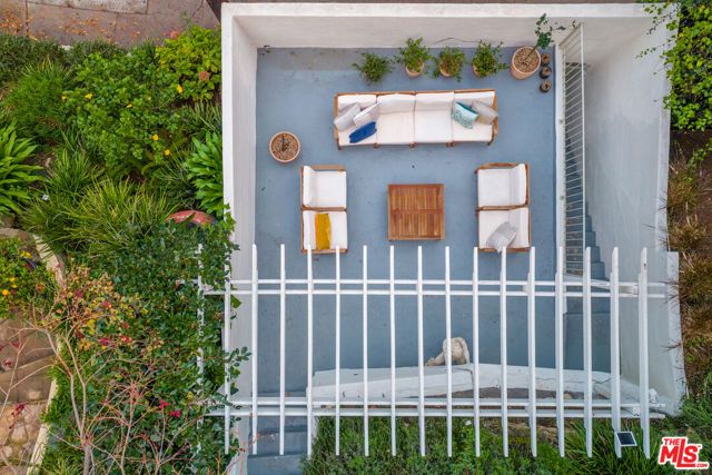 5944 Manola Way, Los Angeles, CA 90068