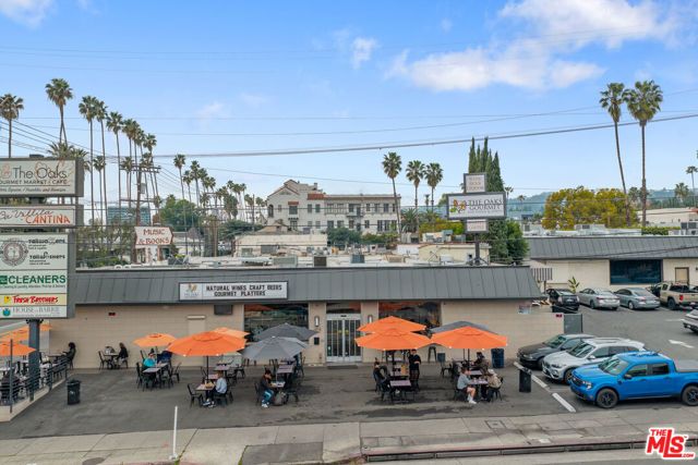 5944 Manola Way, Los Angeles, CA 90068