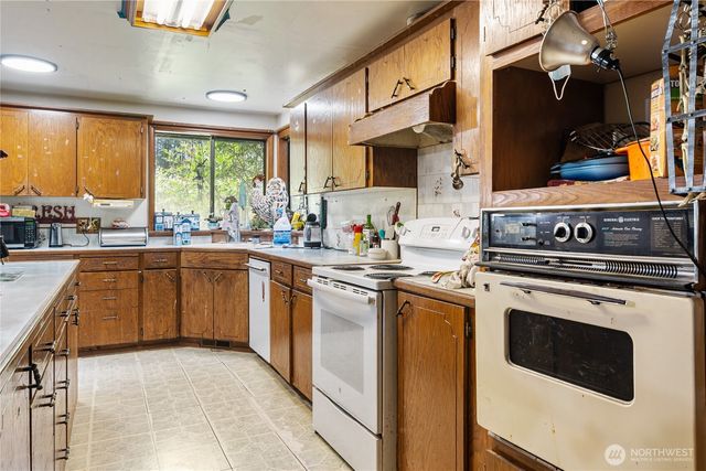7007 85th Lane SE, Olympia, WA 98513