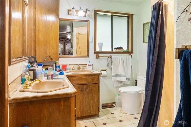 7007 85th Lane SE, Olympia, WA 98513