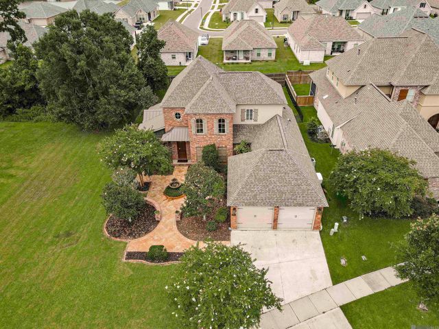 1944 Royal Troon Ct, Zachary, LA 70791