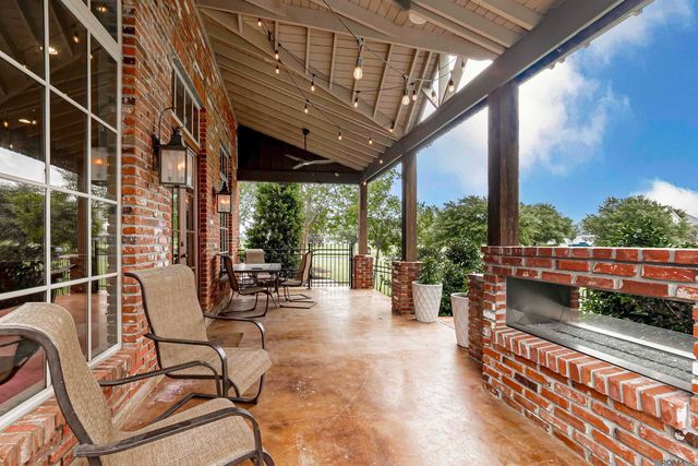 1944 Royal Troon Ct, Zachary, LA 70791