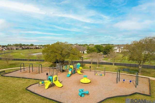 1944 Royal Troon Ct, Zachary, LA 70791