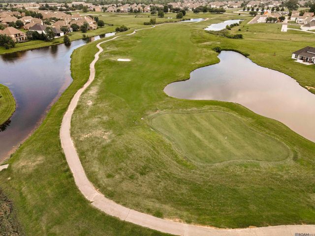 1944 Royal Troon Ct, Zachary, LA 70791