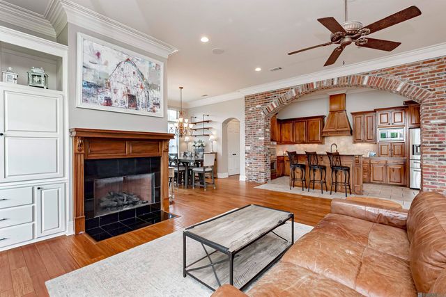 1944 Royal Troon Ct, Zachary, LA 70791