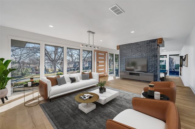 109 Pecan Drive, Rowlett, TX 75087