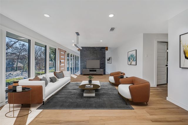 109 Pecan Drive, Rowlett, TX 75087