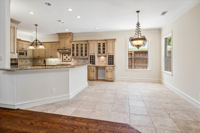 4709 Strait Lane, Carrollton, TX 75010