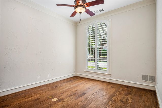 4709 Strait Lane, Carrollton, TX 75010
