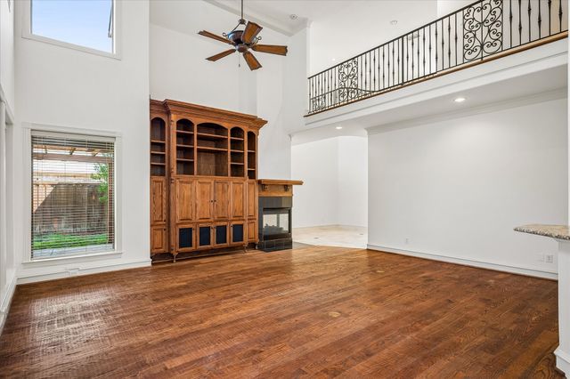 4709 Strait Lane, Carrollton, TX 75010