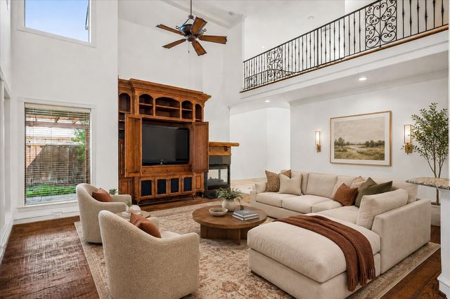 4709 Strait Lane, Carrollton, TX 75010