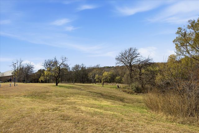642 Oak Tree Cove, Cedar Hill, TX 75104