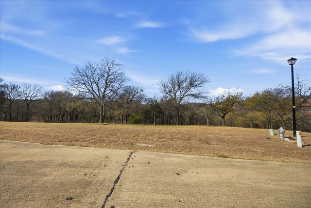 642 Oak Tree Cove, Cedar Hill, TX 75104