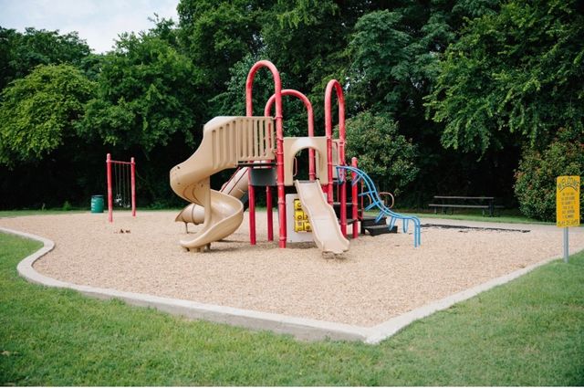 642 Oak Tree Cove, Cedar Hill, TX 75104