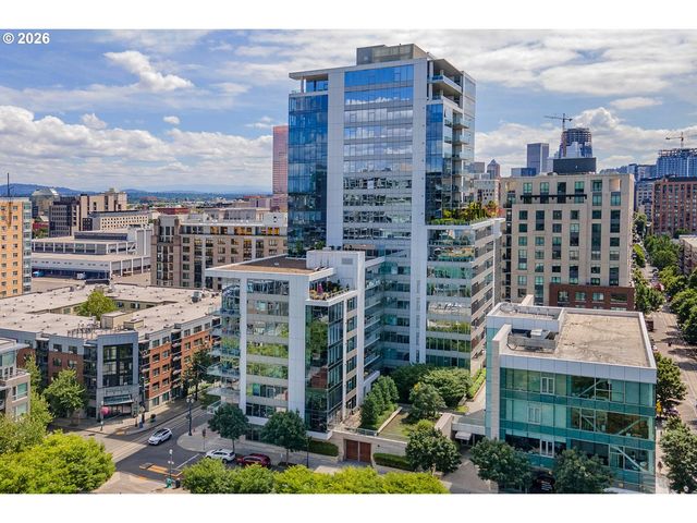 1001 Nw LOVEJOY St TH 802, Portland, OR 97209