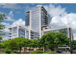 1001 Nw LOVEJOY St TH 802, Portland, OR 97209