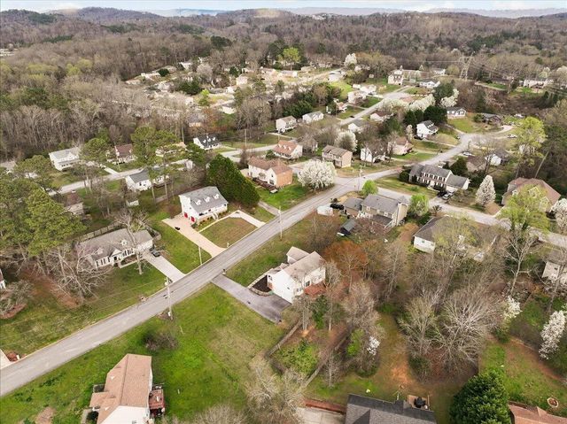 7010 Barleyfield Drive, Harrison, TN 37341