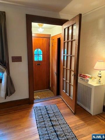 12 Ferncliff Road, Bloomfield, NJ 07003