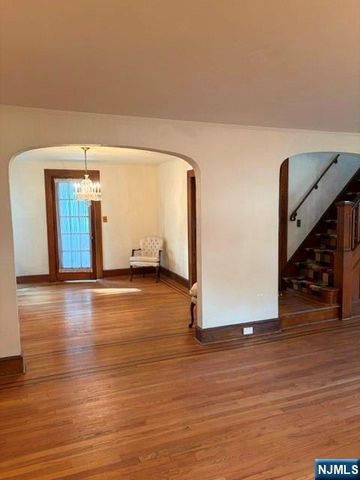 12 Ferncliff Road, Bloomfield, NJ 07003