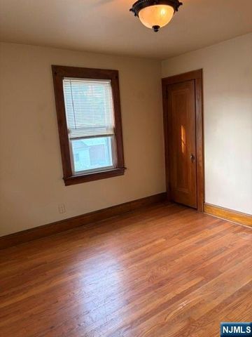 12 Ferncliff Road, Bloomfield, NJ 07003