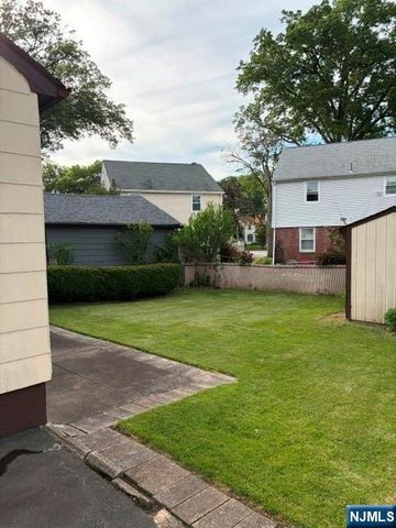 12 Ferncliff Road, Bloomfield, NJ 07003