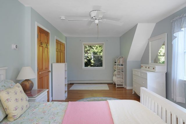 22 Old Lighthouse Road, Tisbury, MA 02568