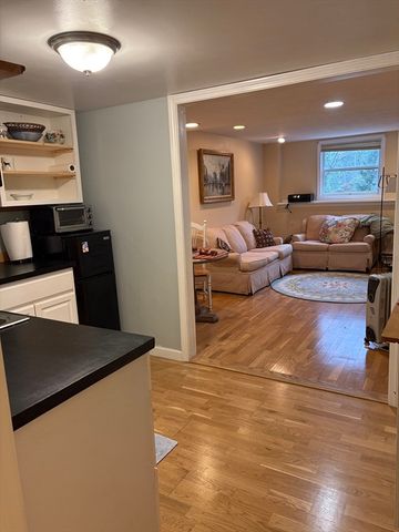 22 Old Lighthouse Road, Tisbury, MA 02568