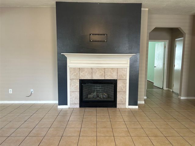 24227 Pinecreek Point, Spring, TX 77373
